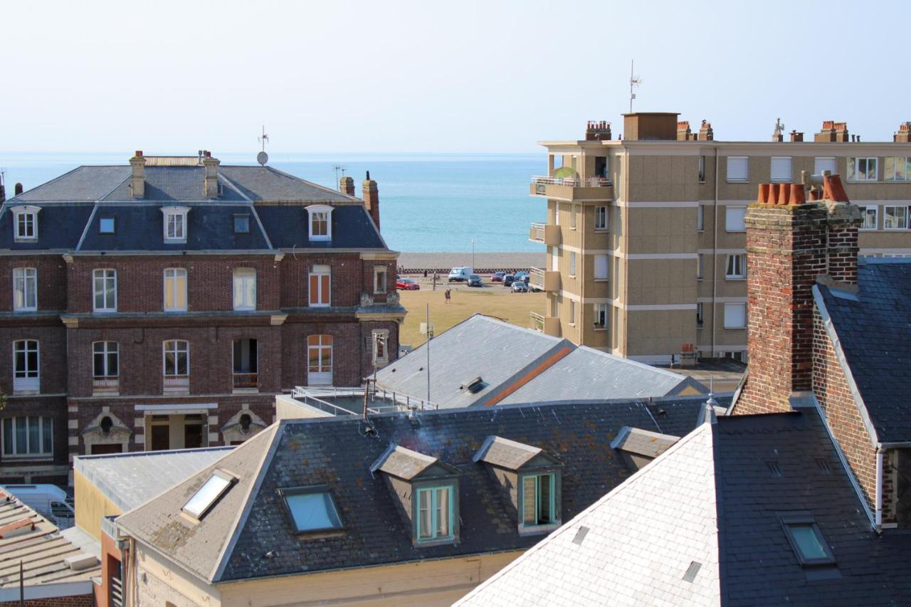 La Tour Aux Crabes Pres De La Plage Dieppe Exteriör bild